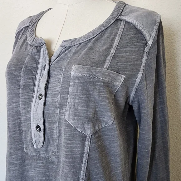 Natural reflections long-sleeved top. Size medium. Grey. - Picture 6 of 9